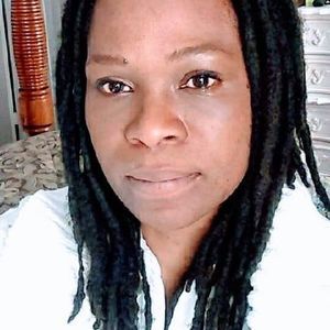 Meet your Posher, Lynette